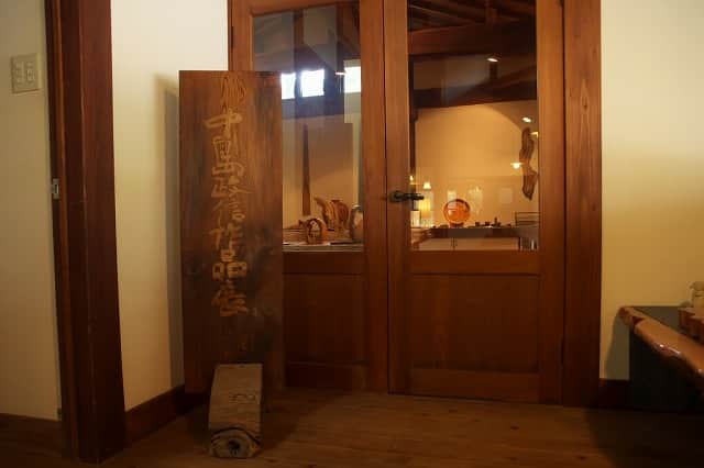 屋久杉工芸作品のギャラリー