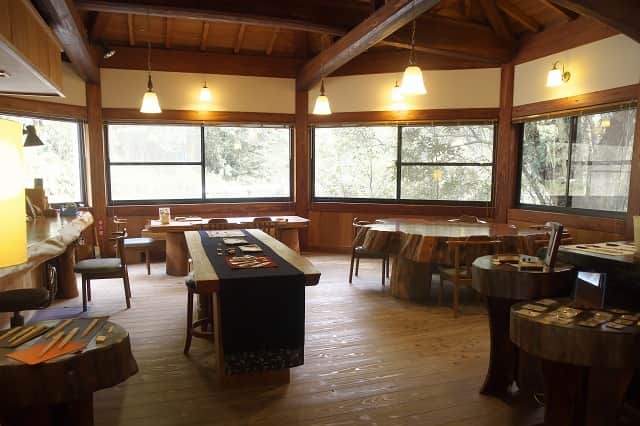 自然の味わいを生かした作品