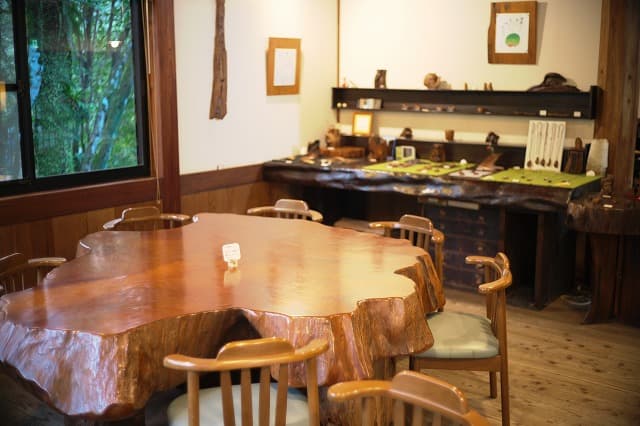 自然の味わいを生かした作品